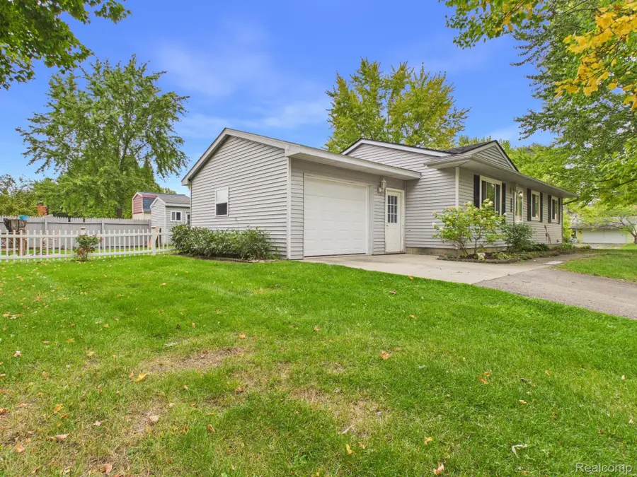 1716 Pilgrim Lane, Lapeer, MI 48446 - #2