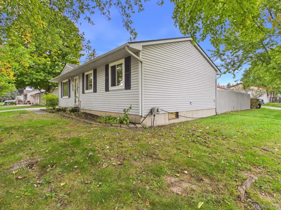 1716 Pilgrim Lane, Lapeer, MI 48446 - #3