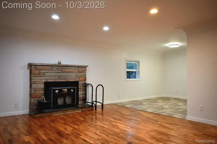 4441 E Court Street, Burton, MI 48509 - #3
