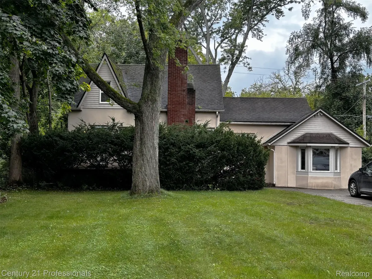 19435 Angling Street, Livonia, MI 48152 - #1