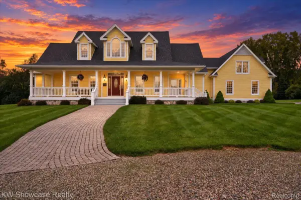 6624 W Coon Lake Road, Howell, MI 48843