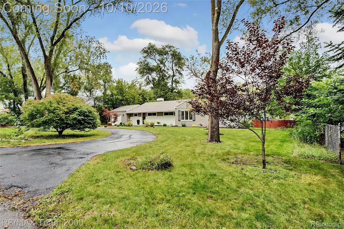 1611 Weymouth Street, West Bloomfield, MI 48324 - #1