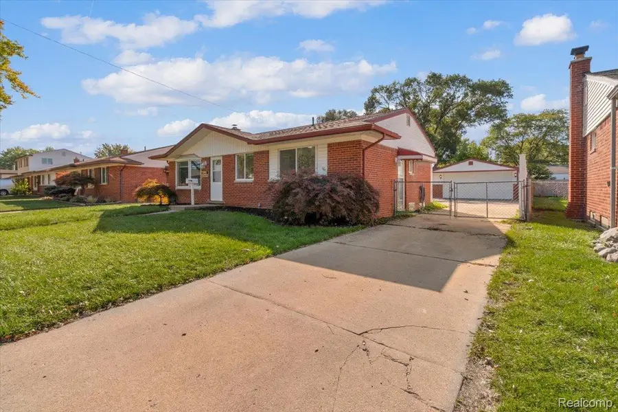 13710 Alger Avenue, Warren, MI 48088 - #2