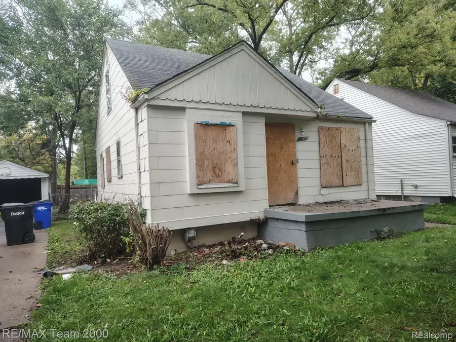 17134 Pembroke Avenue, Detroit, MI 48235 - #2