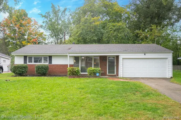 2451 Lafay Drive, WestBloomfield, MI 48324
