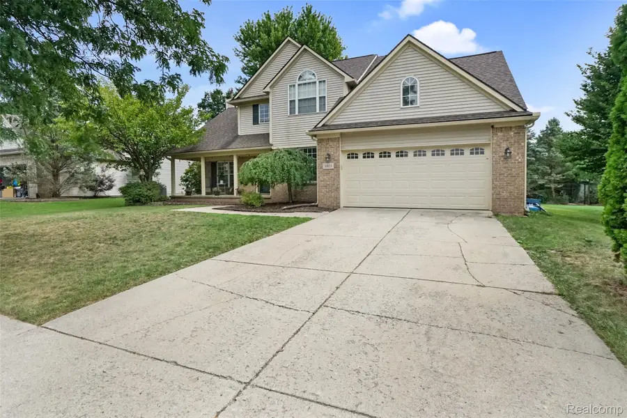 1013 Oak Cluster Drive, Howell, MI 48855 - #3