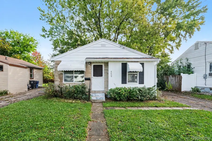 4409 Cuthbertson Street, Flint, MI 48507 - #2