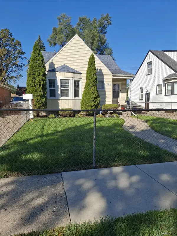 7733 Penrod Street, Detroit, MI 48228