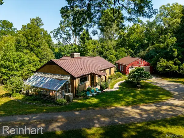 16460 Franklin Road, Northville, MI 48168