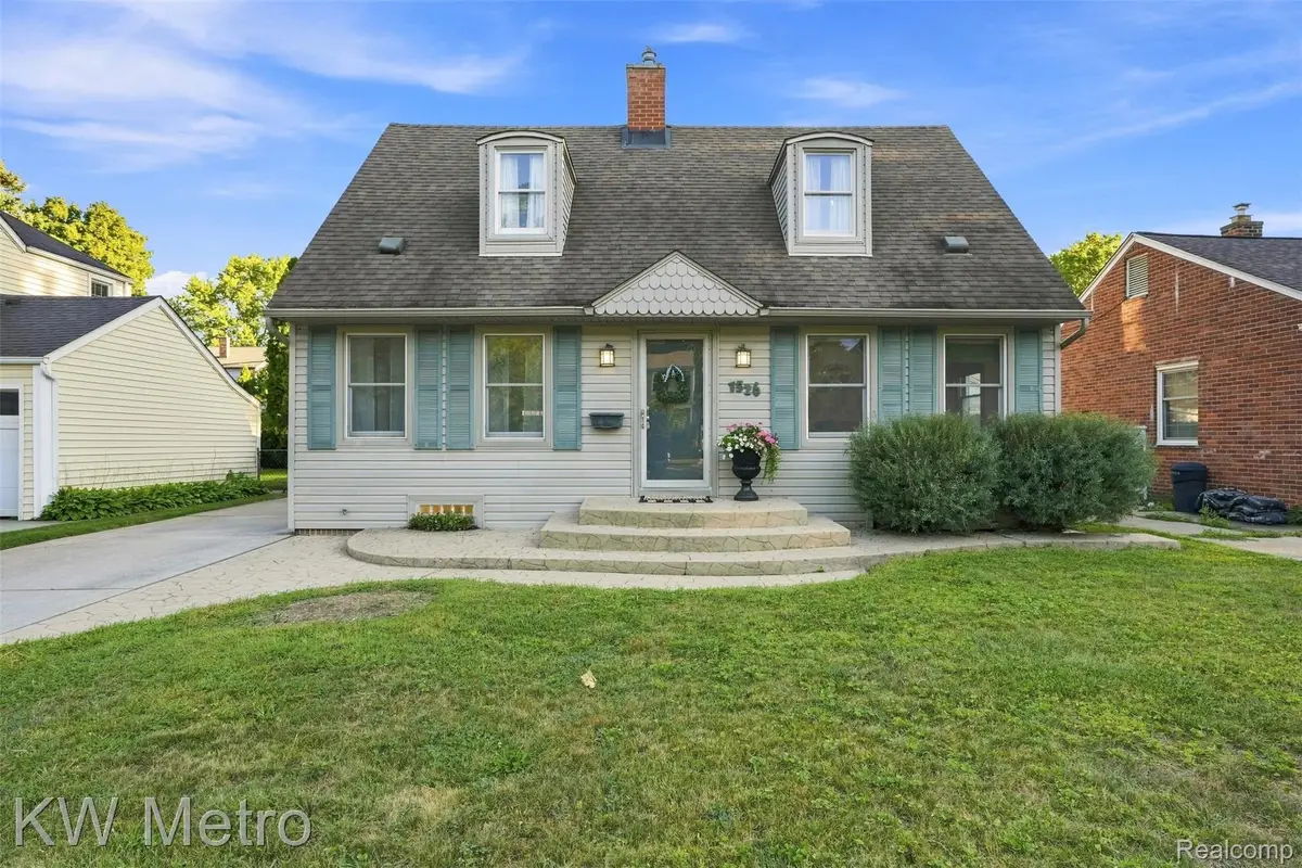 1526 W Houstonia Avenue, Royal Oak, MI 48073 - #1