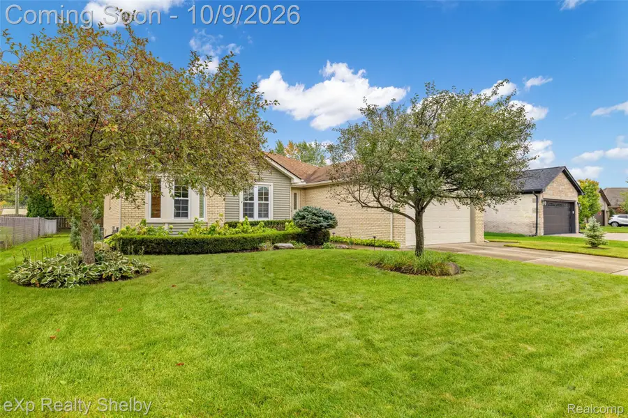 53204 Abraham Drive, Macomb, MI 48042 - #2