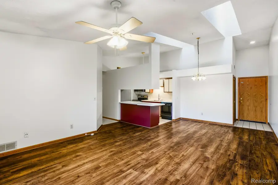 1176 Shoemaker Drive #39, Westland, MI 48185 - #3