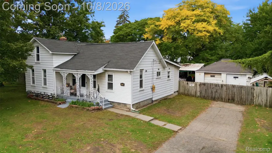 32700 Schoolcraft Road, Livonia, MI 48150 - #2