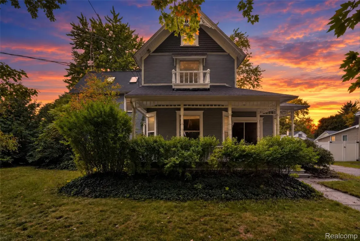 430 S Front Street, Chesaning, MI 48616 - #1