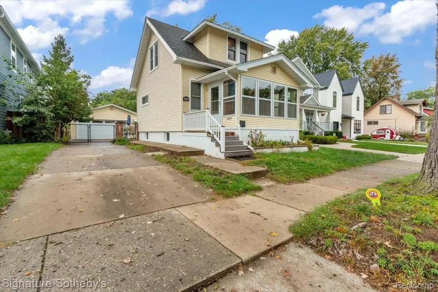 634 S Vermont Avenue, Royal Oak, MI 48067 - #3