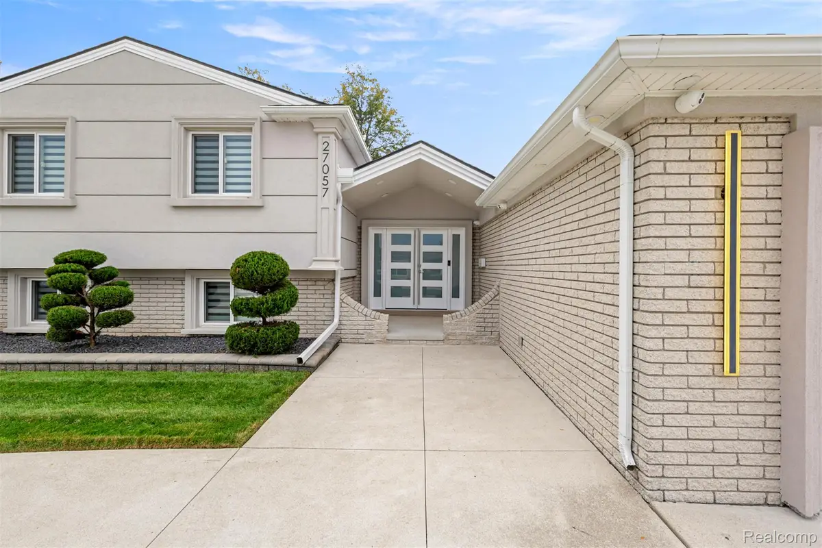 27057 Simone Street, Dearborn Heights, MI 48127 - #1