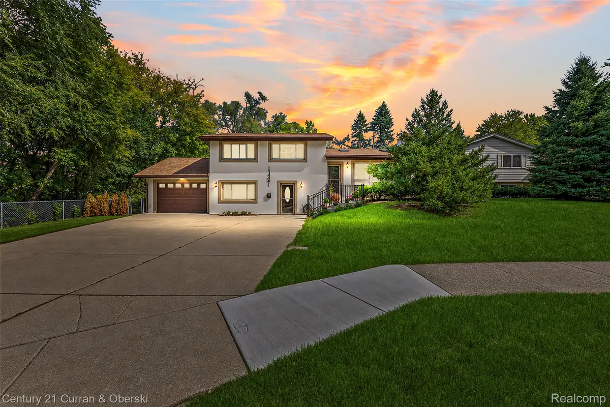 17361 W Outer Drive, Dearborn Heights, MI 48127 - #1