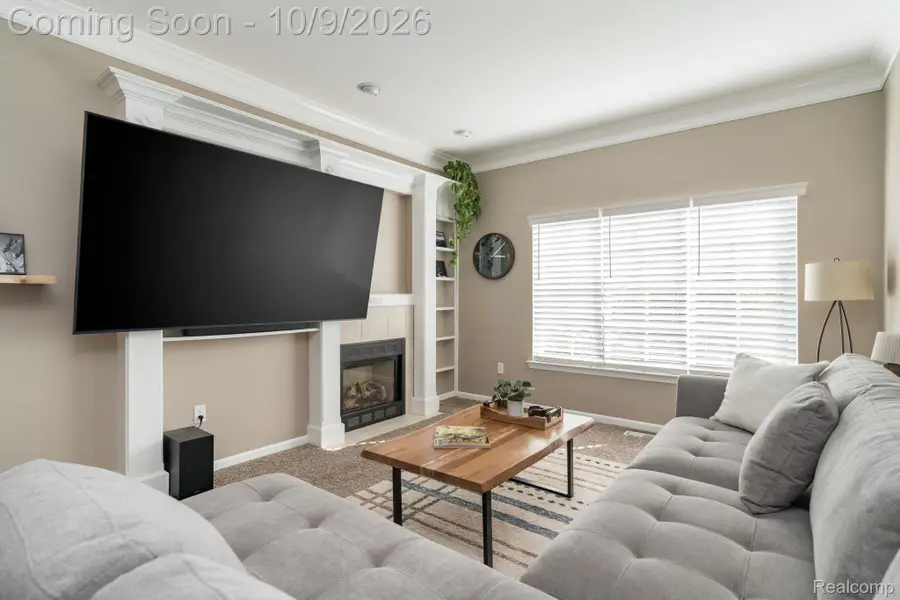 5764 Acorn Lane, Sterling Heights, MI 48314 - #3
