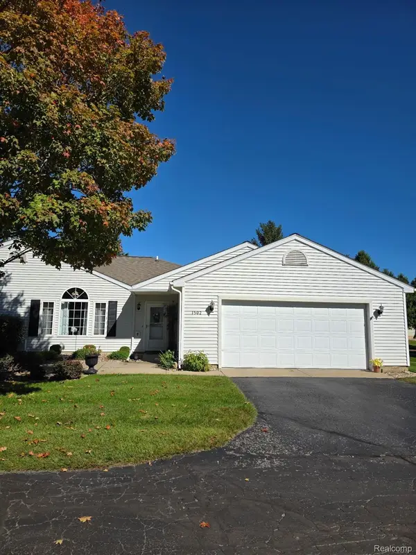 1502 Carriage Drive, Tecumseh, MI 49286