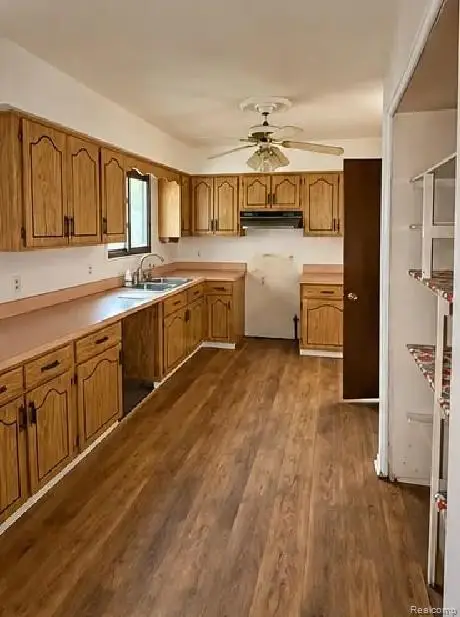 116 E John Street, Durand, MI 48429 - #3
