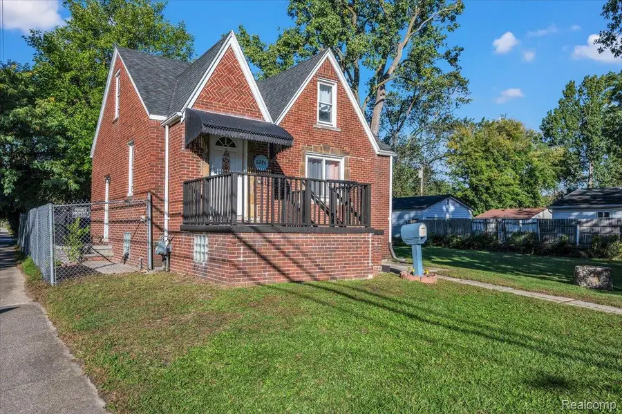 6286 Glenis Street, Taylor, MI 48180 - #2