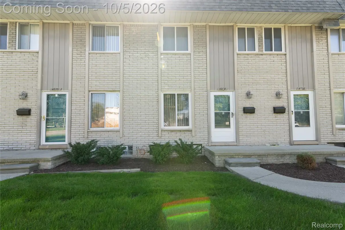 4268 15 Mile Road, Sterling Heights, MI 48310 - #1