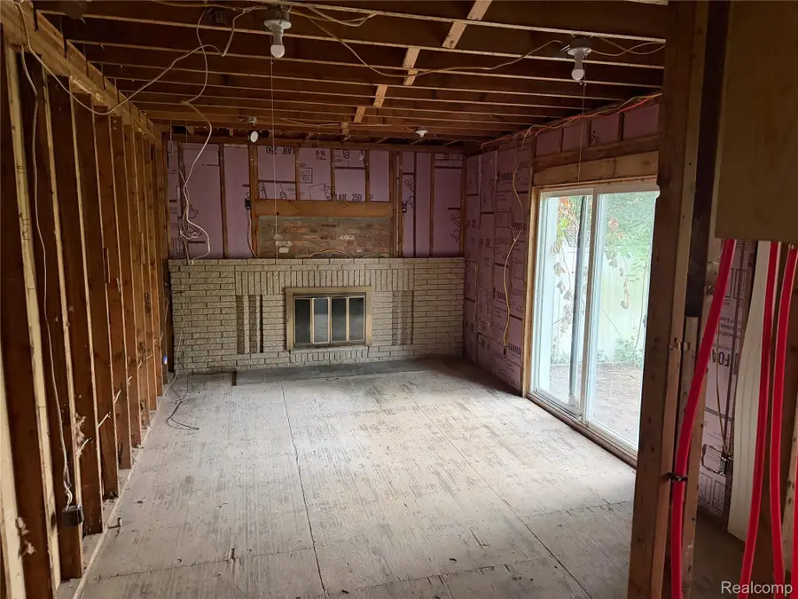 2109 Walton Boulevard, Rochester Hills, MI 48309 - #3