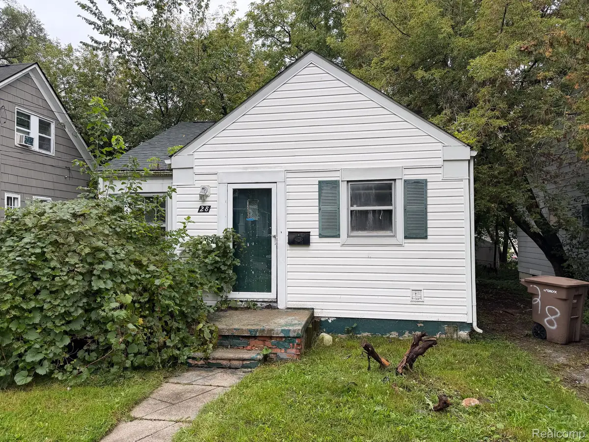 28 S Marshall Street, Pontiac, MI 48342 - #1