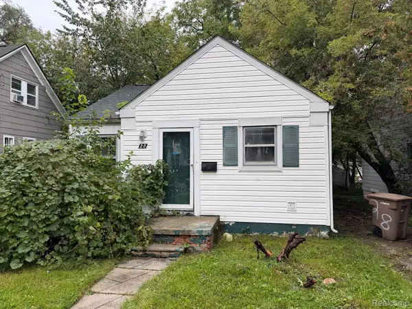 28 S Marshall Street, Pontiac, MI 48342