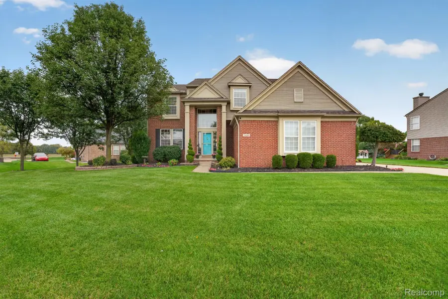 24686 Fairlawn Drive, Flat Rock, MI 48134 - #2