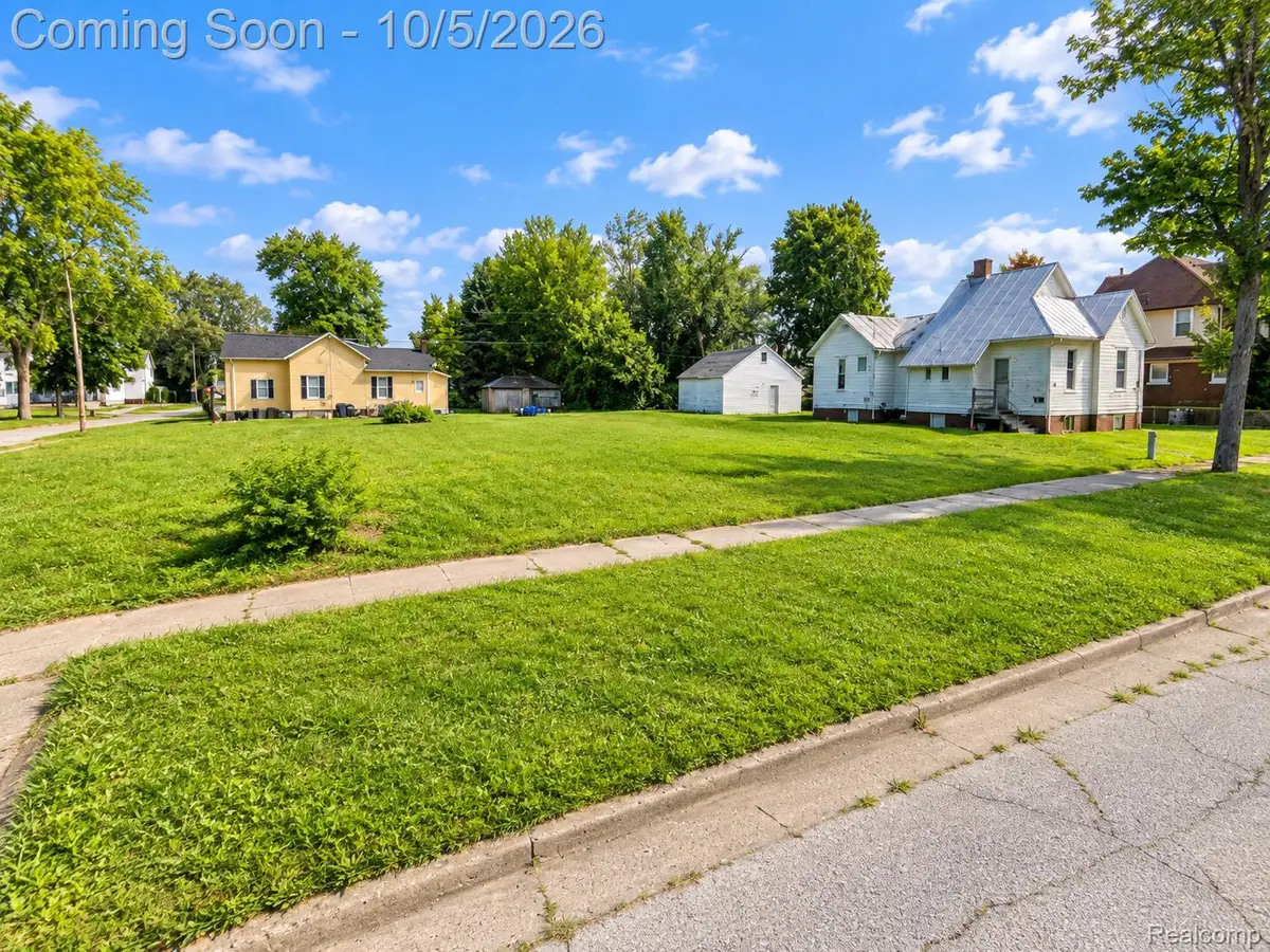 214 N Webster Street, Saginaw, MI 48602 - #1