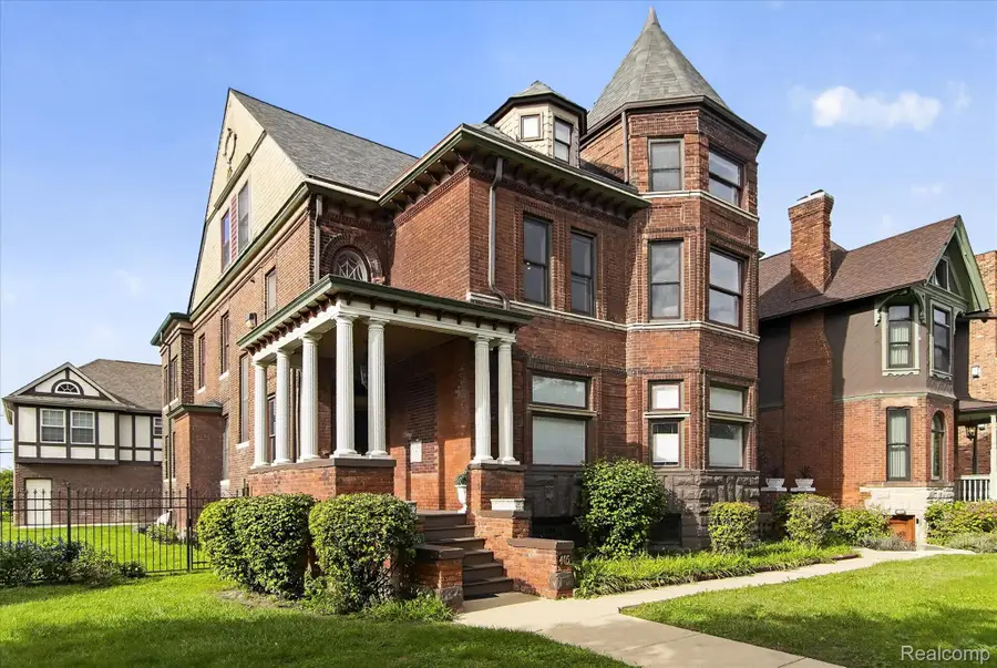 405 E Ferry Street #2b, Detroit, MI 48202 - #2