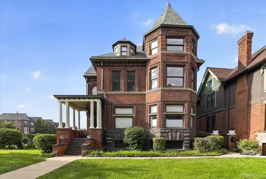 405 E Ferry Street #2b, Detroit, MI 48202 - #3