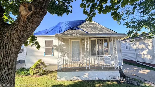 864 Hudson Street, Wyandotte, MI 48192