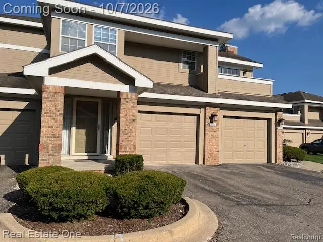 6621 Bellows Court, West Bloomfield, MI 48322 - #1