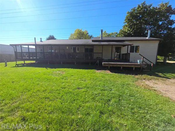 42 Opal Lane, NorthBranch, MI 48461
