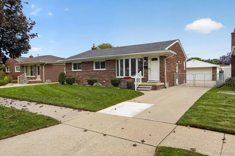 3387 Norwood Drive, Trenton, MI 48183 - #3