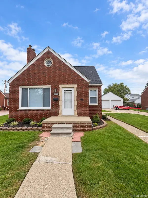 5276 Palmer Street, Dearborn, MI 48126
