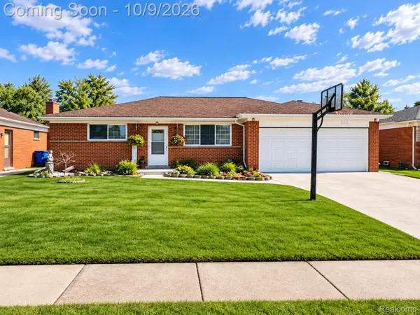 31520 Tecla Drive, Warren, MI 48088