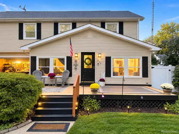 415 Leon Road, WalledLake, MI 48390