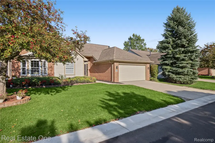 106 Shore Brook Lane #31, Commerce, MI 48390 - #2