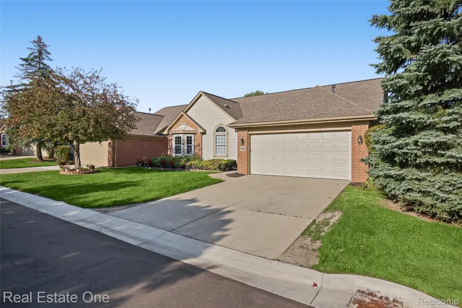 106 Shore Brook Lane #31, Commerce, MI 48390 - #3