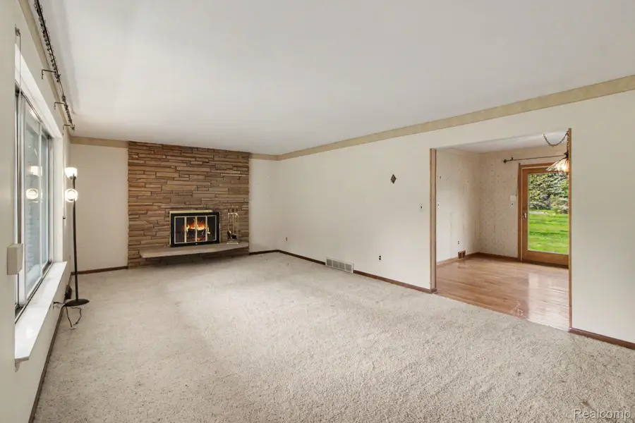 33722 Lyncroft Street, Farmington Hills, MI 48331 - #2