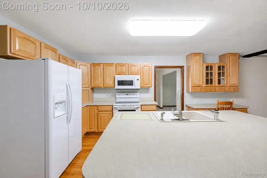 4718 Canyon Oaks Drive, Brighton, MI 48114 - #2