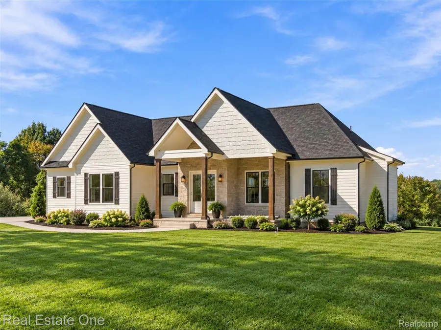 1818 Hidden Lake Trail, Brandon, MI 48462 - #2