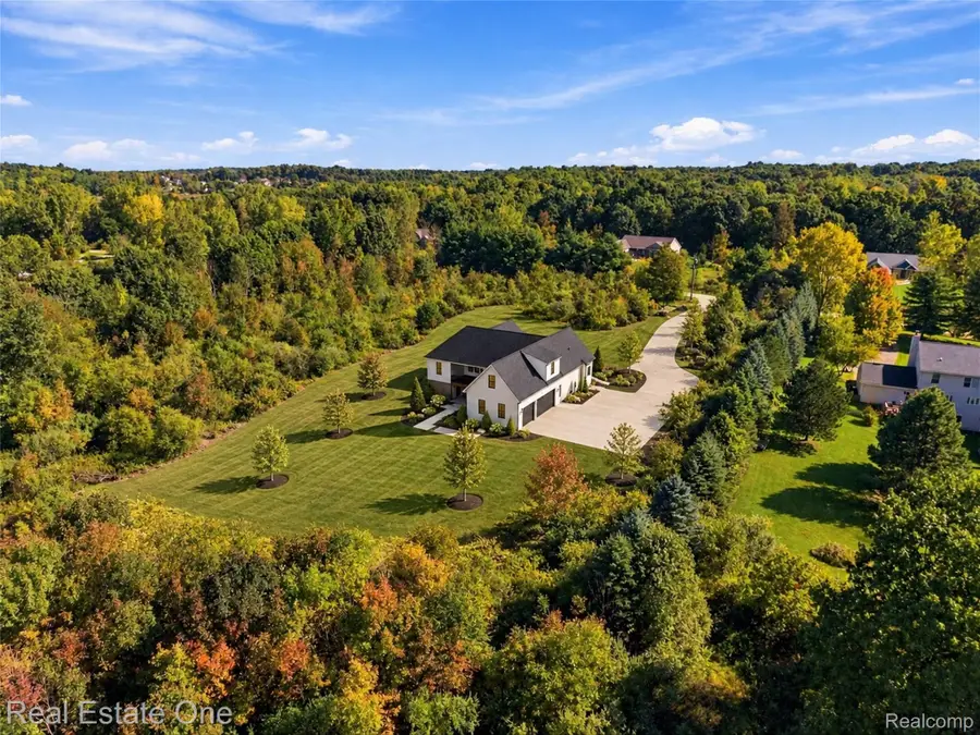 1818 Hidden Lake Trail, Brandon, MI 48462 - #3