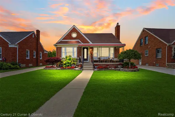 6233 Oakman Boulevard, Dearborn, MI 48126