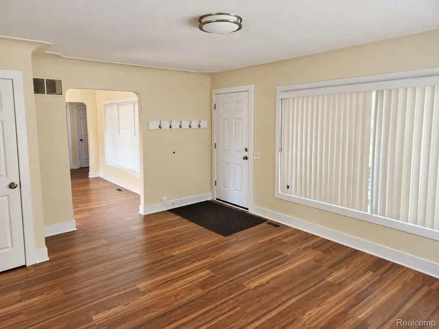 1730 S Lapeer Road, Orion, MI 48360 - #3