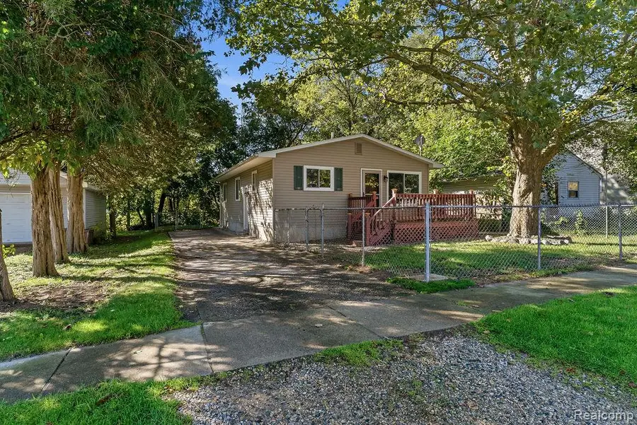 120 E Naldrette ST, Durand, MI 48429 - #2