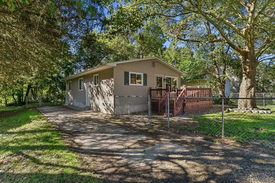 120 E Naldrette ST, Durand, MI 48429 - #3